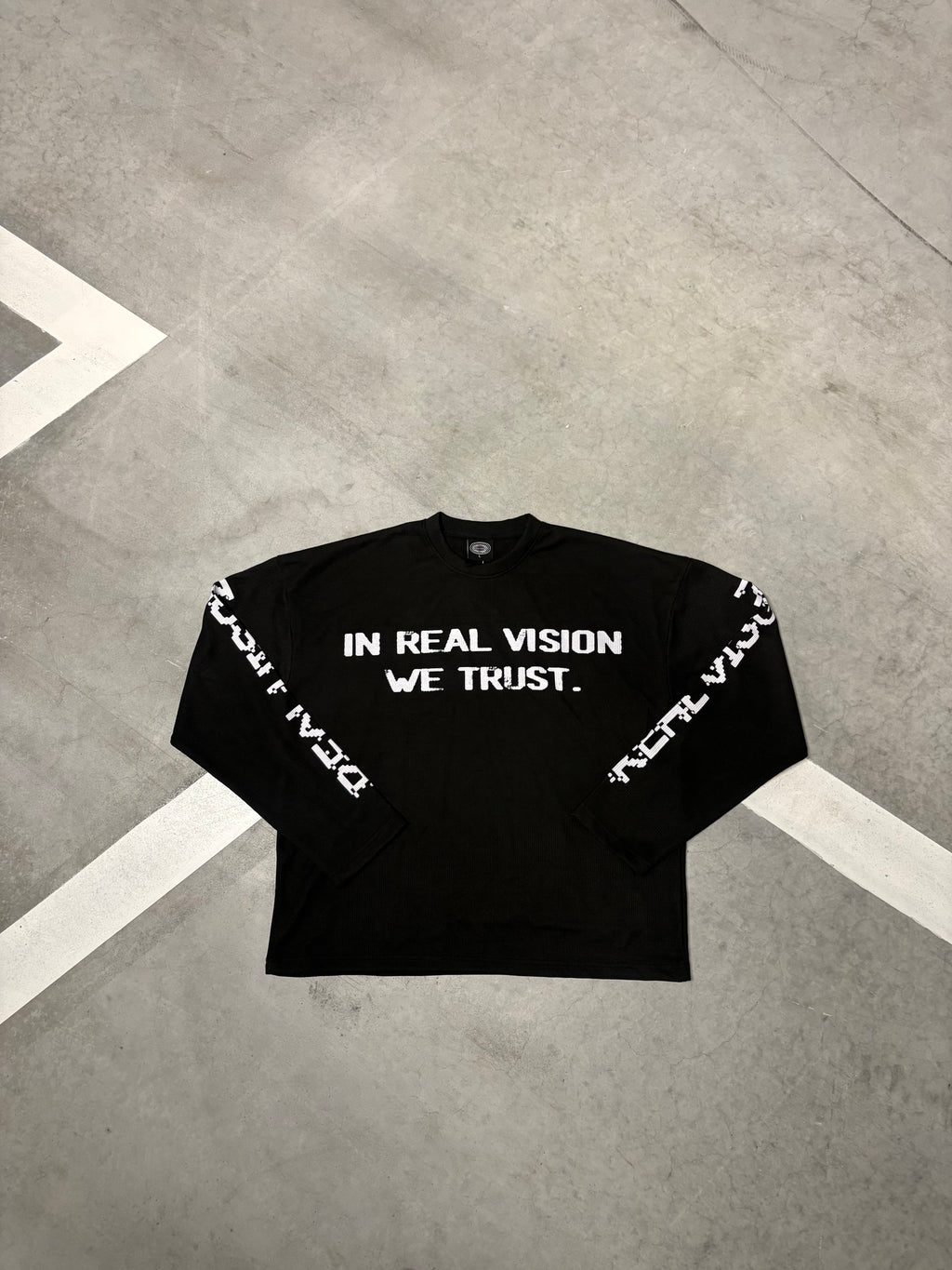 Visions only longsleeve black